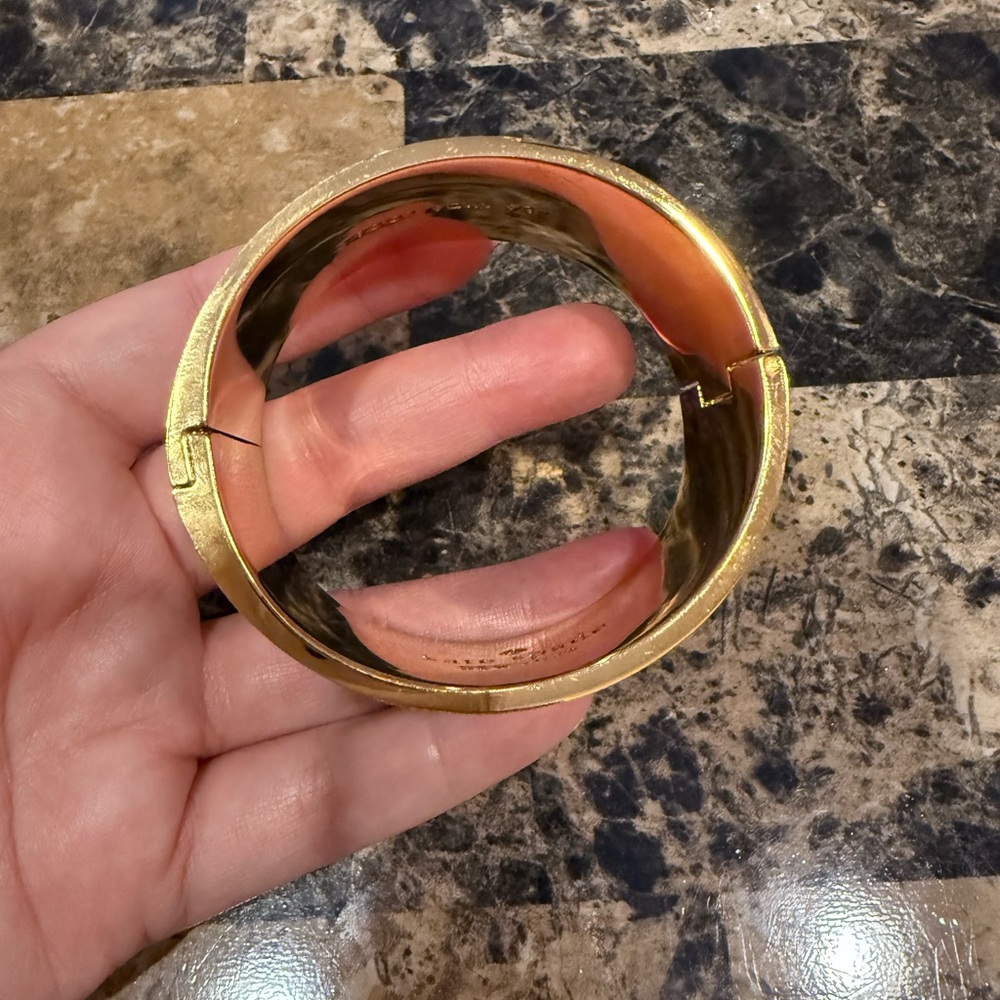 Kate Spade La Vida Loca Hinged Bangle - Picture 3 of 13